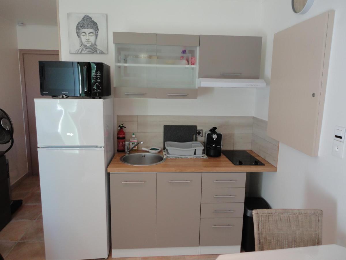 Joli Appartement Dans Village Calme En Provence Les Mées Exterior foto